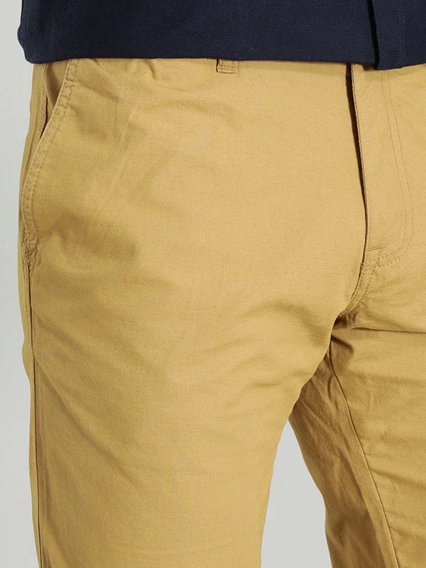 Indian Terrain Men's Comfort Fit Solid Khaki Trousers
